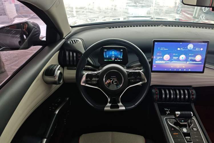 Used BYD Yuan PLUS 2022 510 km Luxury Version Steering Wheel