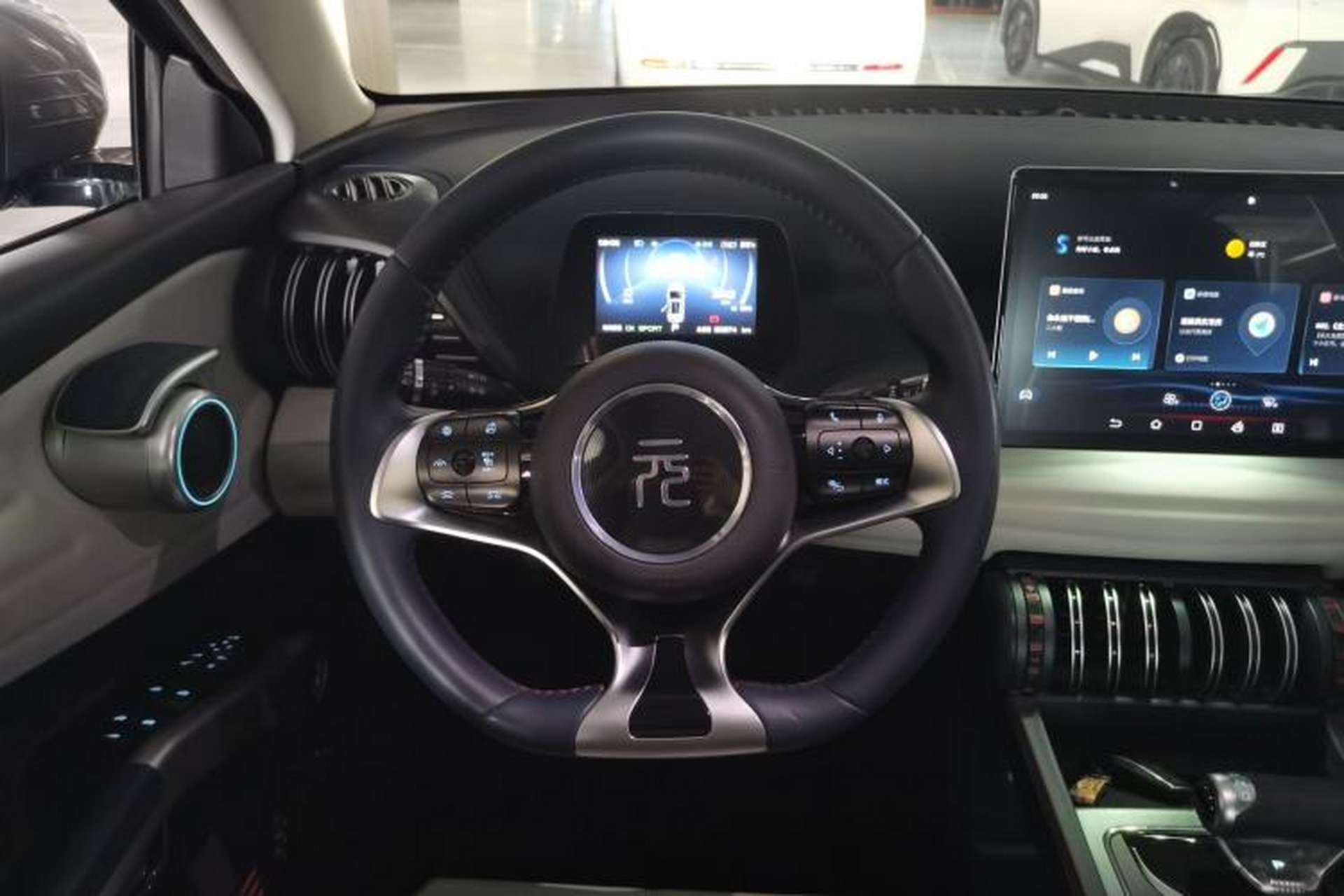 Used BYD Yuan PLUS 2022 430 km Luxury Version Steering Wheel
