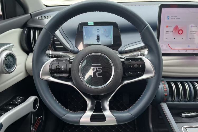 Used BYD Yuan PLUS 2022 510 km Flagship Version Steering Wheel