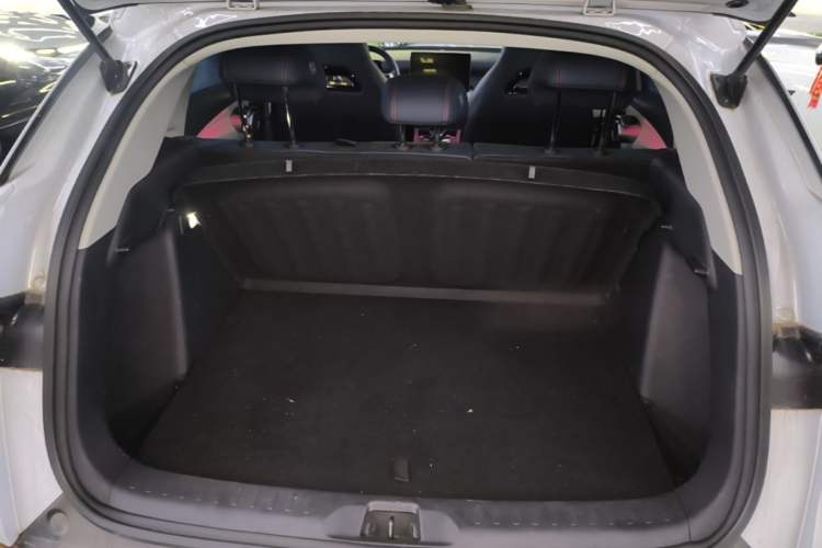 Used BYD Yuan PLUS 2022 430 km Luxury Version Trunk