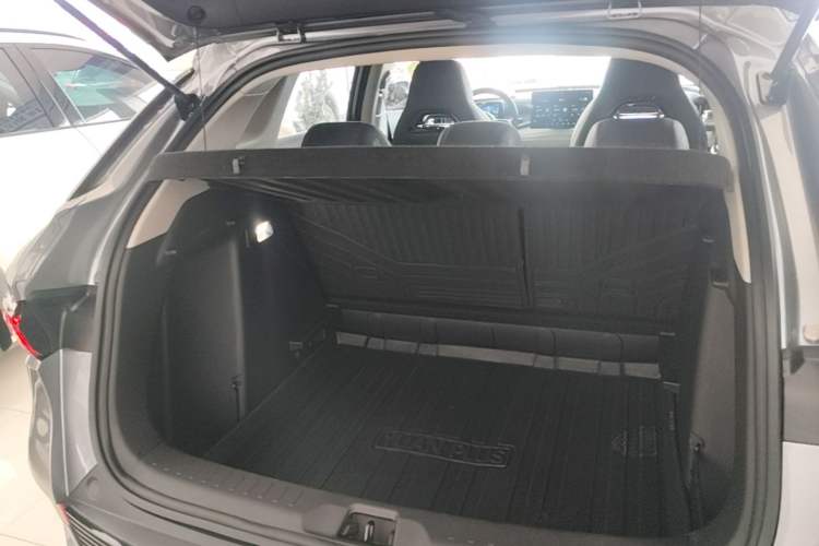 Used BYD Yuan PLUS 2022 510 km Flagship Version Trunk