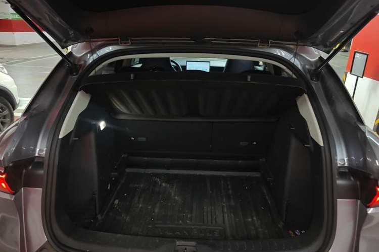 Used BYD Yuan PLUS 2022 510 km Flagship Version Trunk