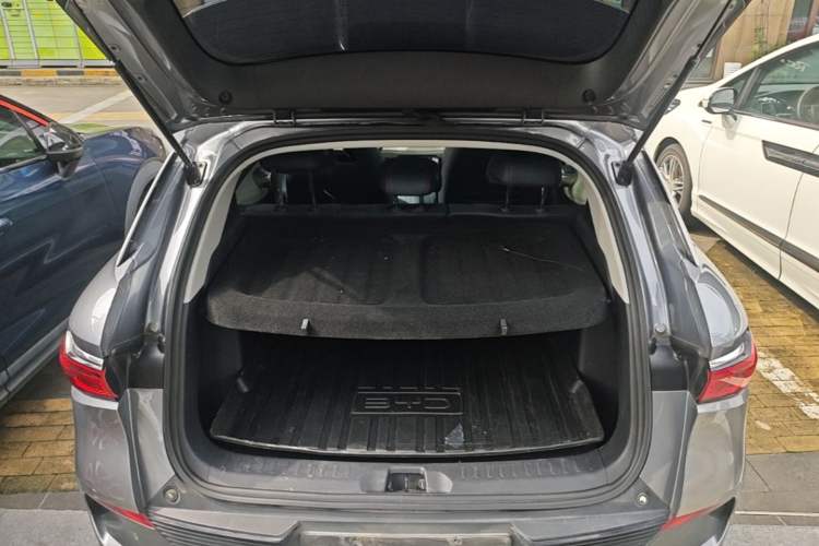 Used BYD Yuan PLUS 2022 430 km Luxury Version Trunk