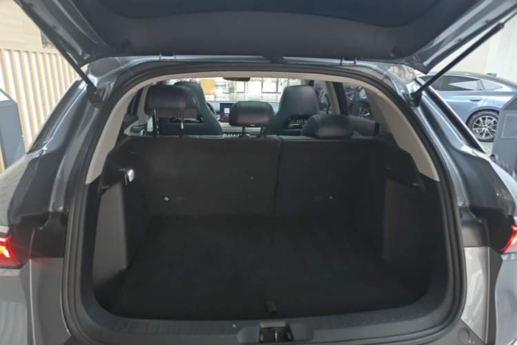 Used BYD Yuan PLUS 2022 430 km Luxury Version Trunk