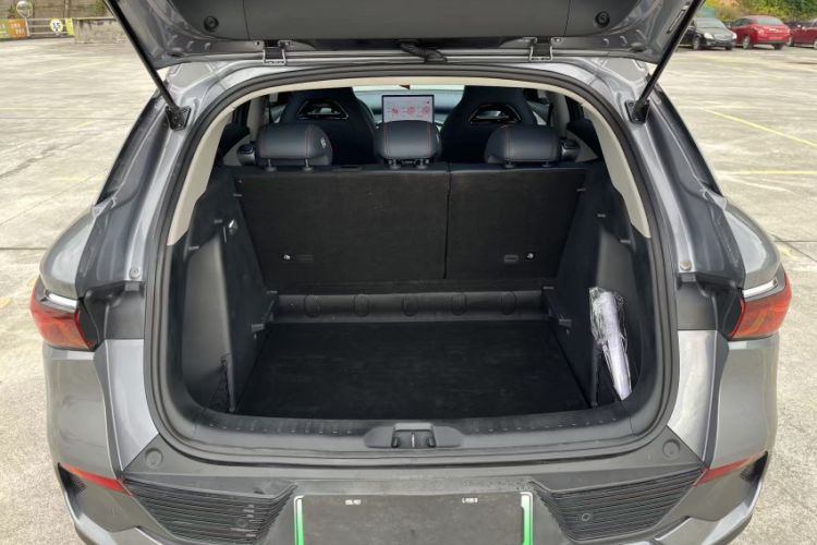 Used BYD Yuan PLUS 2022 510 km Flagship Version Trunk