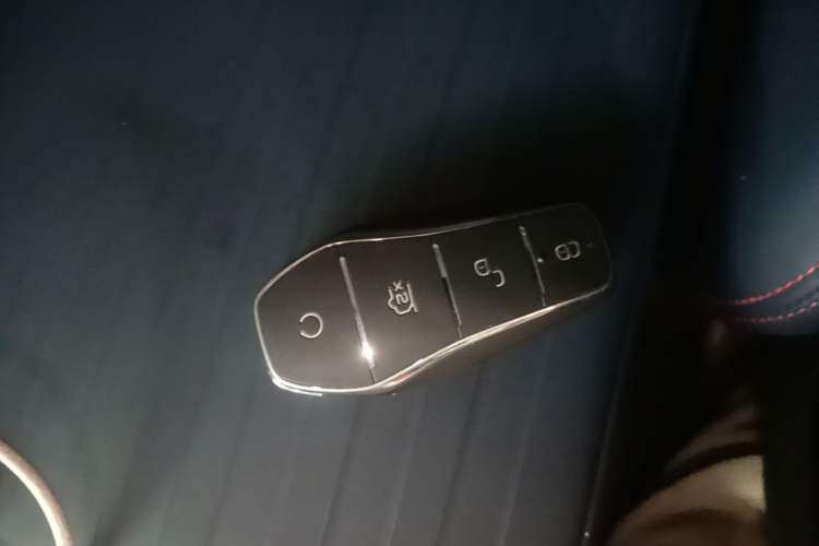 Used BYD Yuan PLUS 2022 430 km Luxury Version Vehicle Key