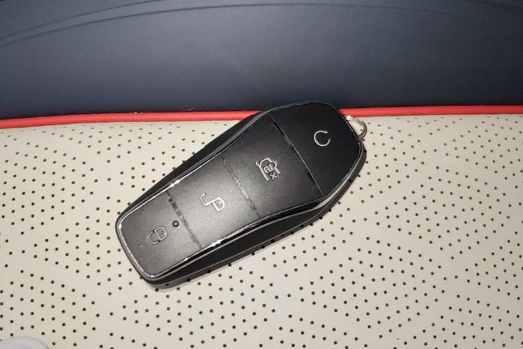 Used BYD Yuan PLUS 2022 510 km Flagship Version Vehicle Key