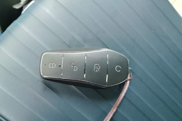 Used BYD Yuan PLUS 2022 510 km Flagship Version Vehicle Key