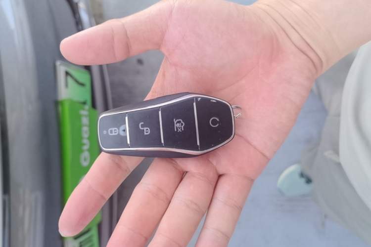 Used BYD Yuan PLUS 2022 510 km Luxury Version Vehicle Key