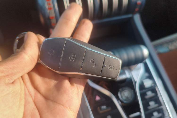 Used BYD Yuan PLUS 2022 430 km Luxury Version Vehicle Key
