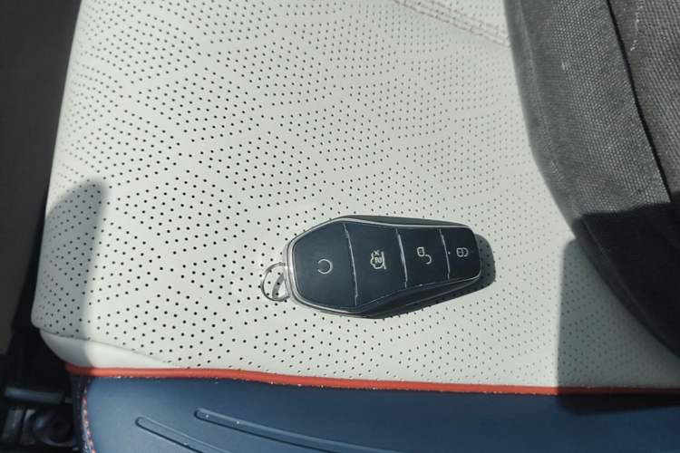 Used BYD Yuan PLUS 2022 510 km Flagship Version Vehicle Key