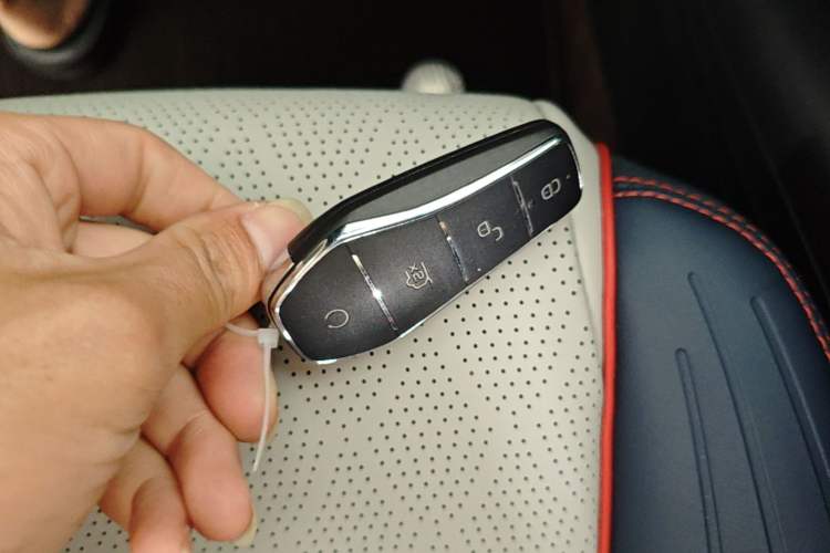 Used BYD Yuan PLUS 2022 510 km Luxury Version Vehicle Key