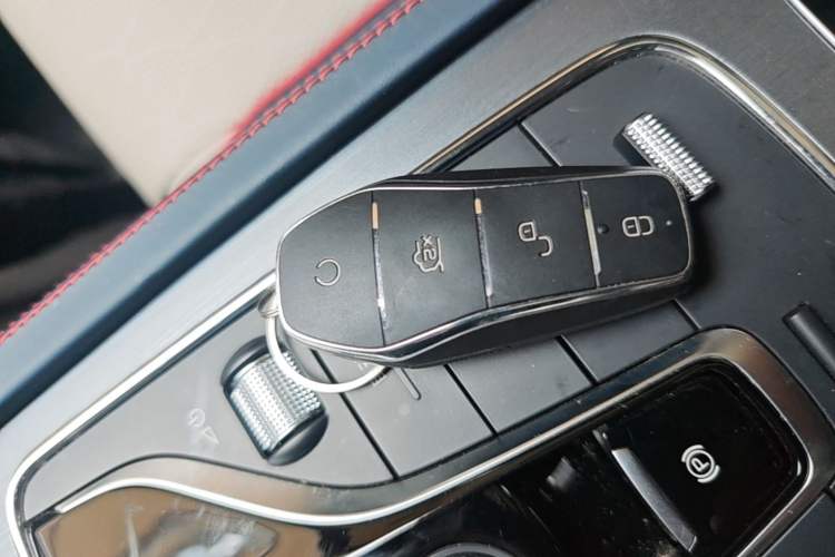 Used BYD Yuan PLUS 2022 430 km Luxury Version Vehicle Key