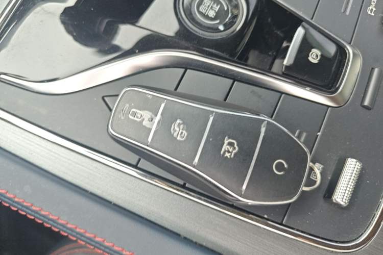 Used BYD Yuan PLUS 2022 430 km Luxury Version Vehicle Key