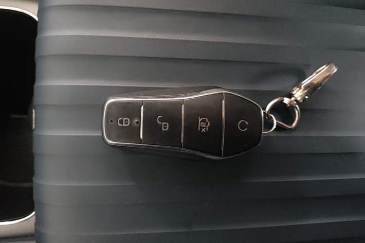 Used BYD Yuan PLUS 2022 430 km Luxury Version Vehicle Key