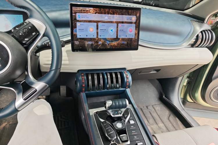 Used BYD Yuan PLUS 2022 430 km Luxury Version Audio And AC Panel