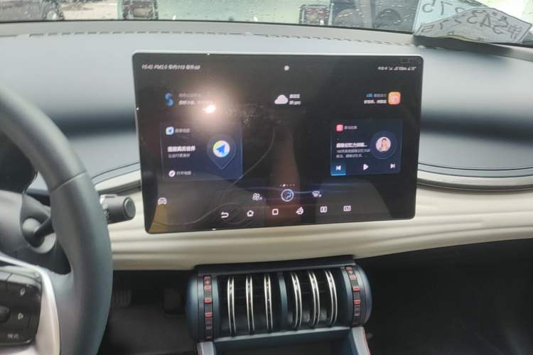 Used BYD Yuan PLUS 2022 510KM Flagship PLUS Audio And AC Panel