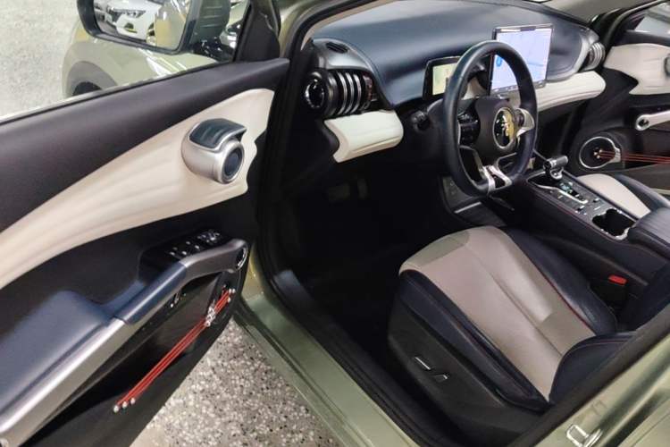 Used BYD Yuan PLUS 2022 510 km Luxury Version Driver Seat