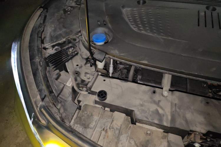 Used BYD Yuan PLUS 2022 510 km Flagship Version Engine Bay Right