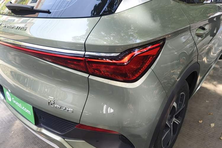 Used BYD Yuan PLUS 2022 430 km Luxury Version Exterior 3