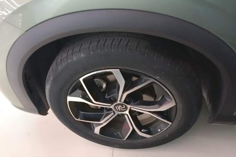 Used BYD Yuan PLUS 2022 430 km Luxury Version Exterior 4
