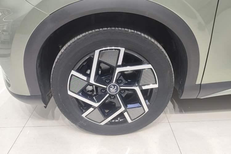 Used BYD Yuan PLUS 2022 510 km Flagship Version Exterior 4
