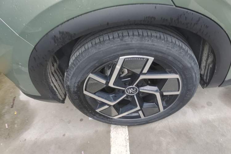 Used BYD Yuan PLUS 2022 510KM Flagship PLUS Exterior 5