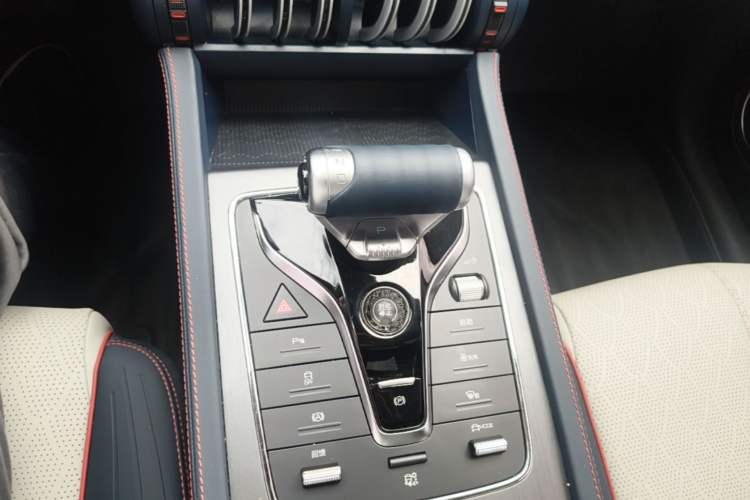 Used BYD Yuan PLUS 2022 430 km Luxury Version Gear Lever