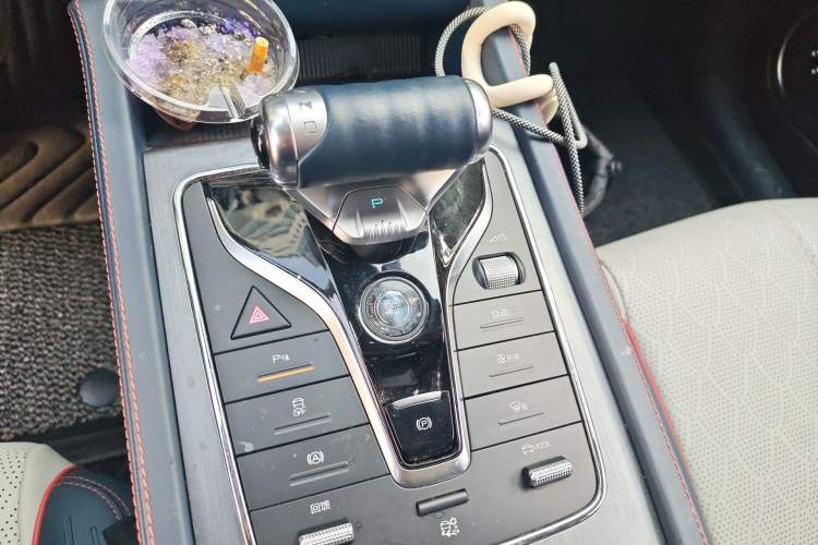 Used BYD Yuan PLUS 2022 430 km Luxury Version Gear Lever