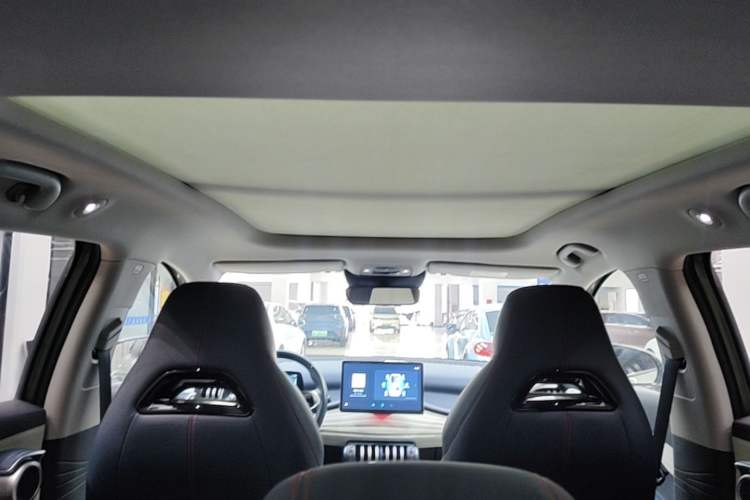 Used BYD Yuan PLUS 2022 510 km Flagship Version Headliner