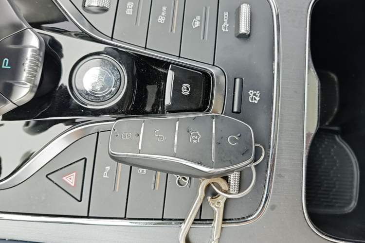 Used BYD Yuan PLUS 2022 510 km Flagship Version Interior 1