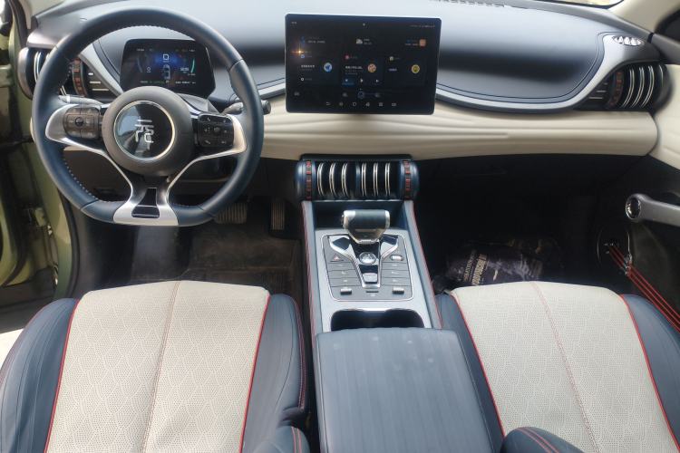 Used BYD Yuan PLUS 2022 510 km Flagship Version Interior 2