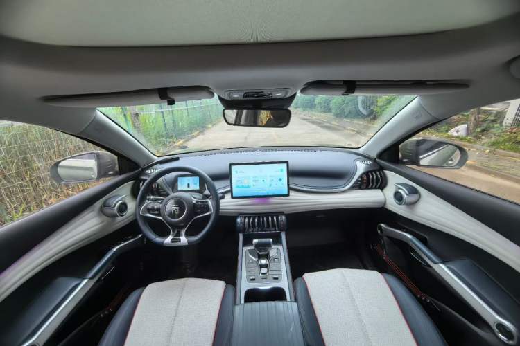 Used BYD Yuan PLUS 2022 430 km Luxury Version Interior 2