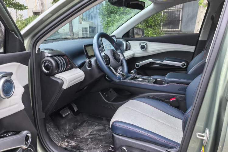 Used BYD Yuan PLUS 2022 430 km Luxury Version Interior 3