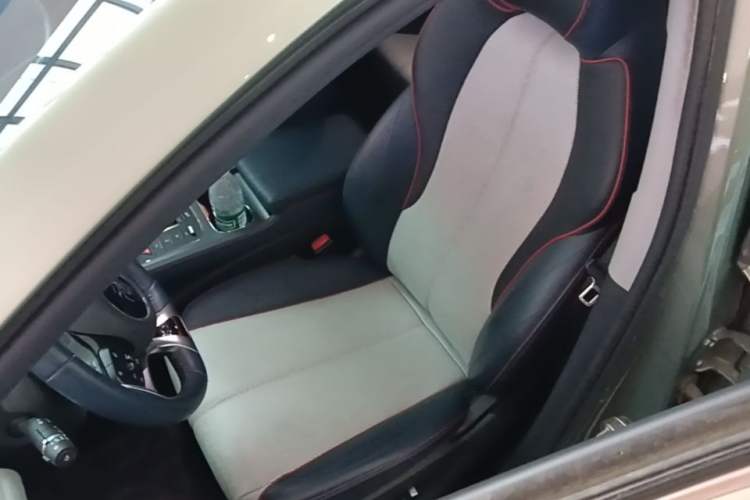 Used BYD Yuan PLUS 2022 430 km Luxury Version Left Front Seat