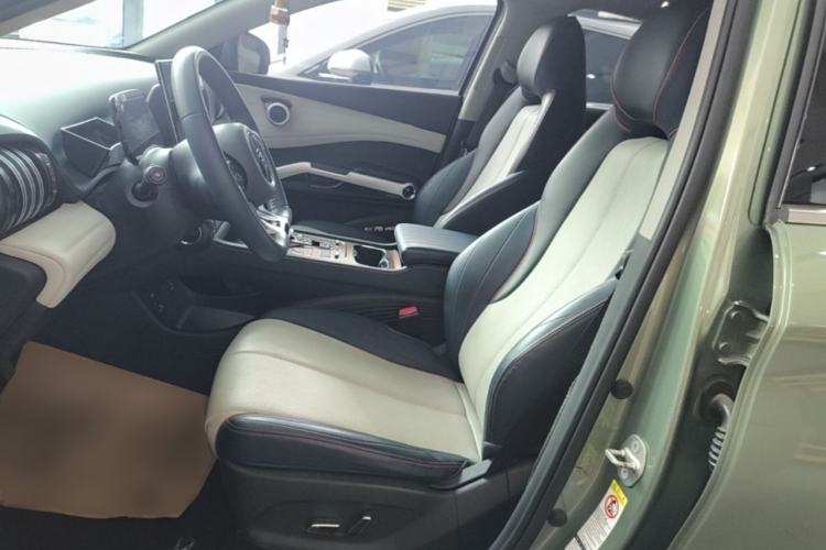 Used BYD Yuan PLUS 2022 510 km Flagship Version Left Front Seat