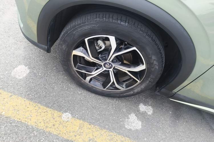 Used BYD Yuan PLUS 2022 430 km Luxury Version Left Front Wheel Hub
