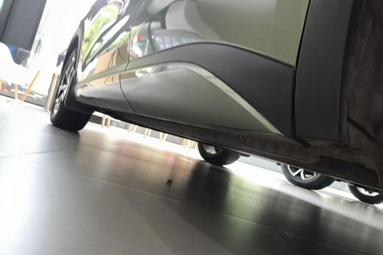 Used BYD Yuan PLUS 2022 510 km Flagship Version Left Side Sill