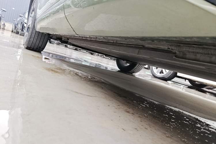 Used BYD Yuan PLUS 2022 510 km Flagship Version Left Side Sill