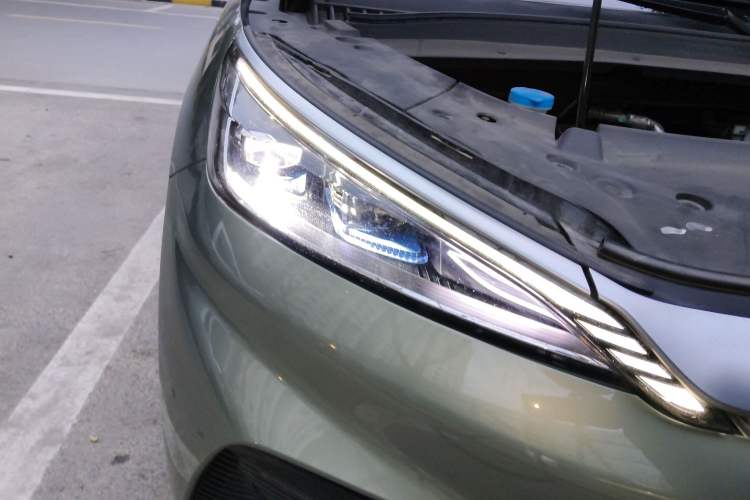 Used BYD Yuan PLUS 2022 430 km Luxury Version Right Front Headlight