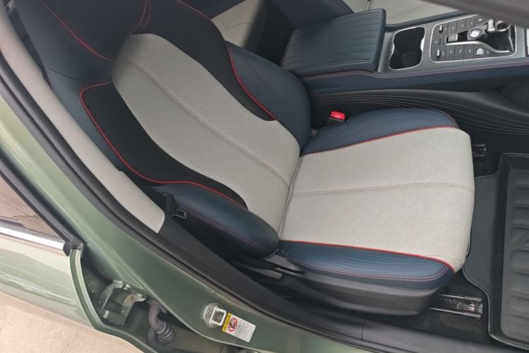 Used BYD Yuan PLUS 2022 430 km Luxury Version Right Front Seat