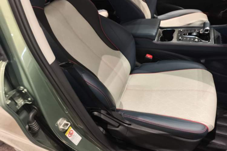 Used BYD Yuan PLUS 2022 510 km Flagship Version Right Front Seat
