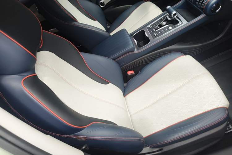 Used BYD Yuan PLUS 2022 430 km Luxury Version Right Front Seat
