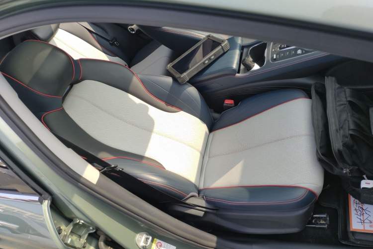Used BYD Yuan PLUS 2022 510 km Flagship Version Right Front Seat