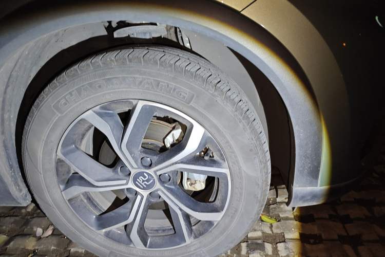 Used BYD Yuan PLUS 2022 430 km Luxury Version Right Front Wheel Hub
