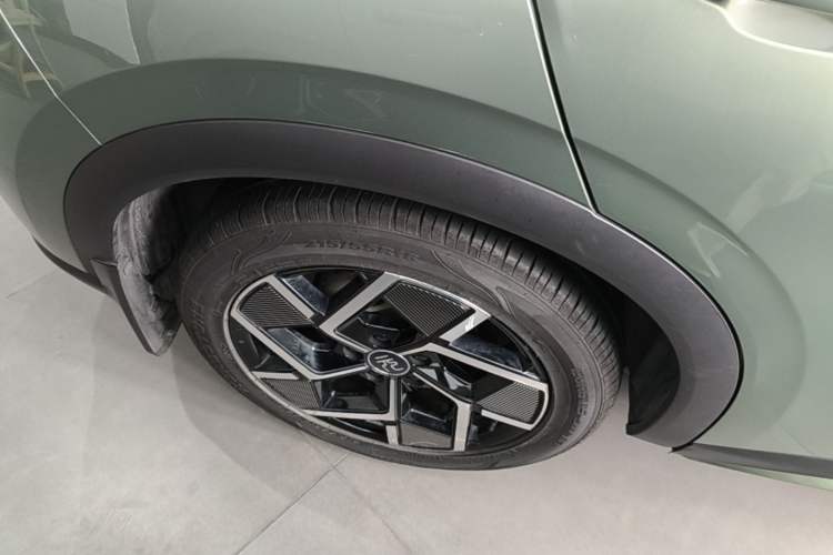 Used BYD Yuan PLUS 2022 510 km Flagship Version Right Rear Wheel Hub