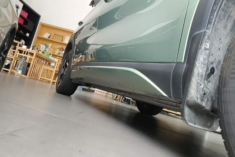 Used BYD Yuan PLUS 2022 510 km Flagship Version Right Side Sill