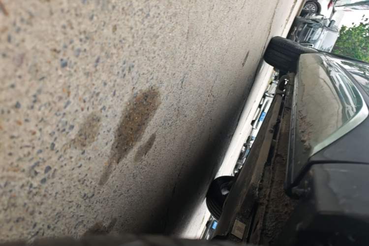 Used BYD Yuan PLUS 2022 430 km Luxury Version Right Side Sill