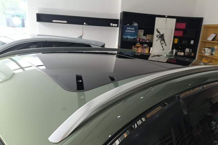 Used BYD Yuan PLUS 2022 510 km Flagship Version Roof