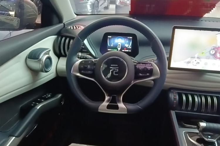 Used BYD Yuan PLUS 2022 430 km Luxury Version Steering Wheel